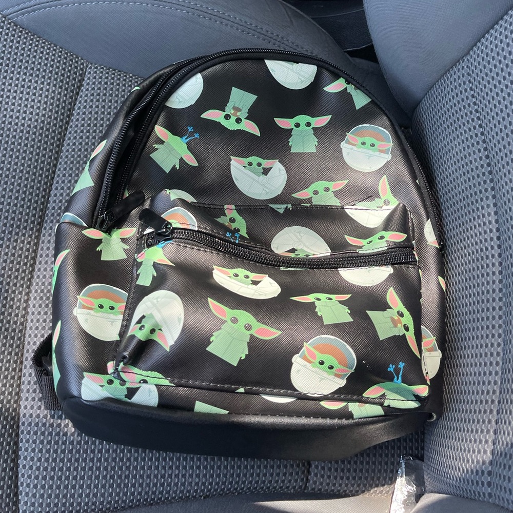 DISNEY Yoda back pack